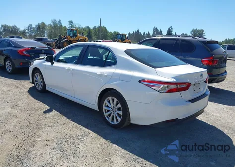 2018 Toyota Camry Le from USA, damaged, VIN 4T1B11HK5JU116169